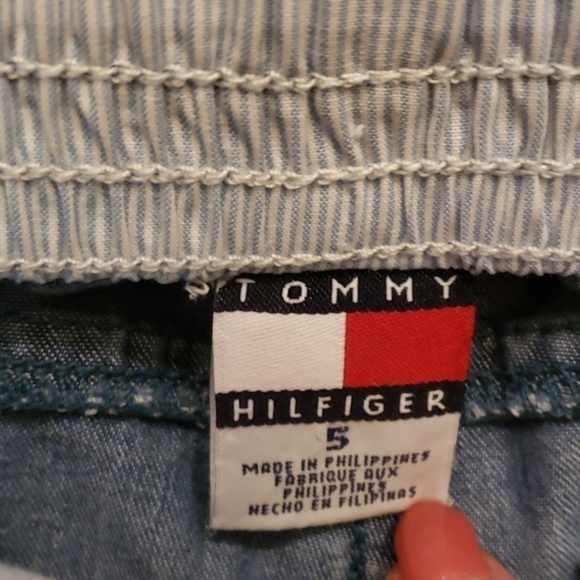 Tommy Hilfiger Ruffle Bottom Capri Jeans 5 - Picture 2 of 8